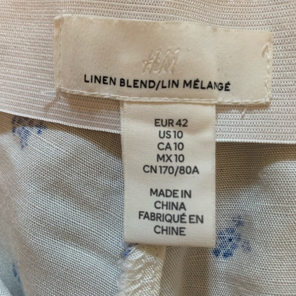 H&M Floral Shorts - Picture 3 of 4